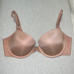 Victoria’s Secret light weight bra blush color size 32D